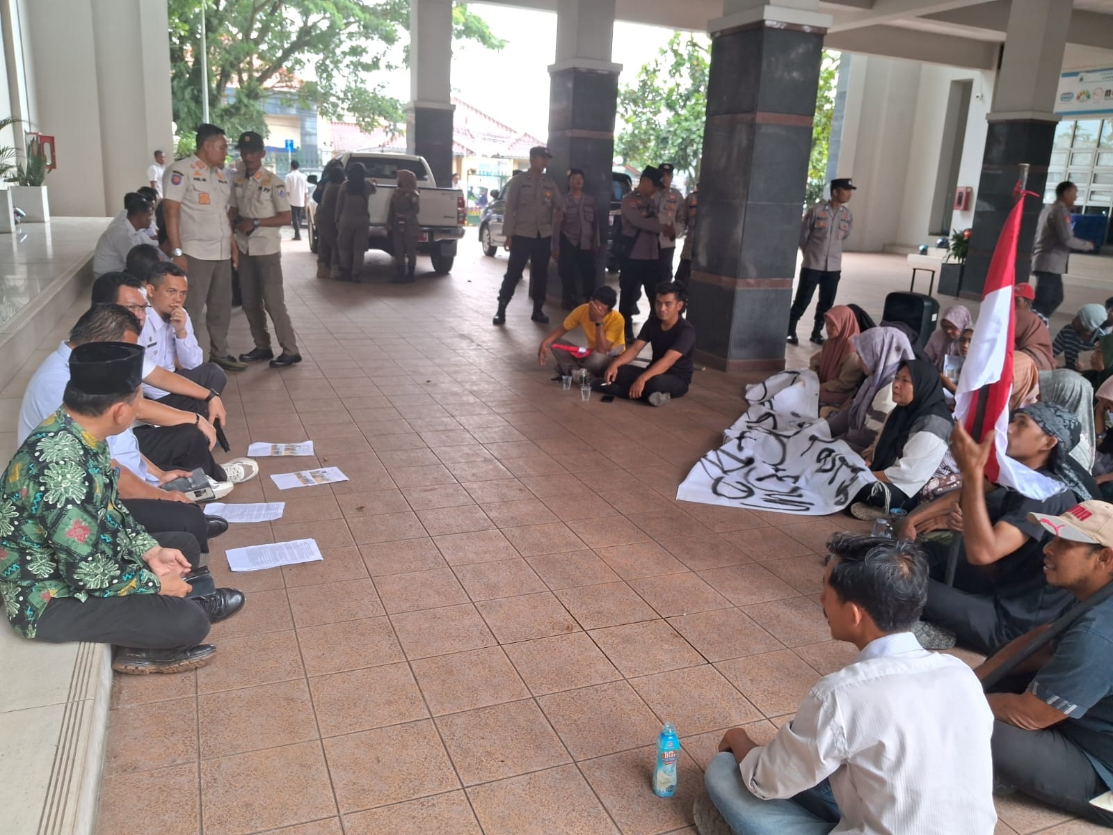 Korban Banjir Bandang Tagih Janji Huntap