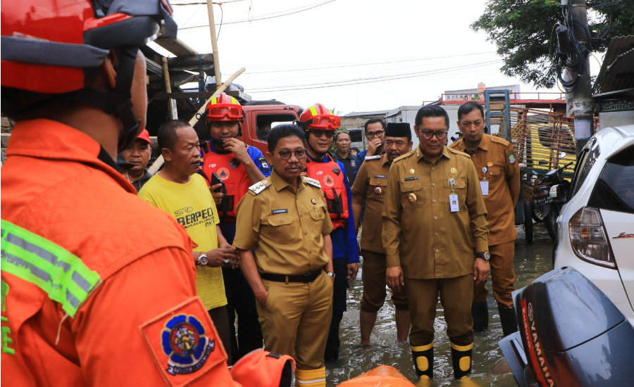 Pemkot Tangerang Salurkan Obat-obatan, Selimut dan Makanan ke Pengungsi Banjir