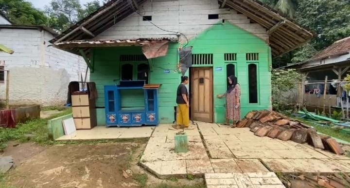 Bencana Tanah Bergerak Rusak 5 Rumah 