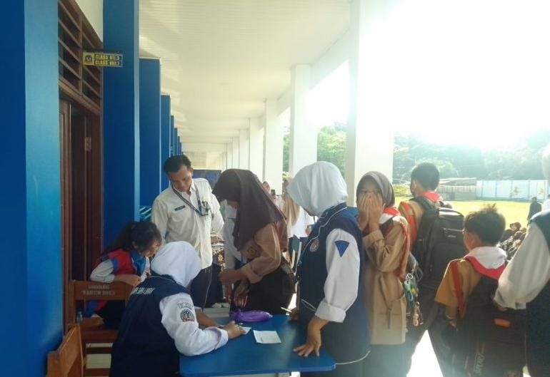 SMPN 4 Sepatan Gelar Pemeriksaan Kesehatan Gratis