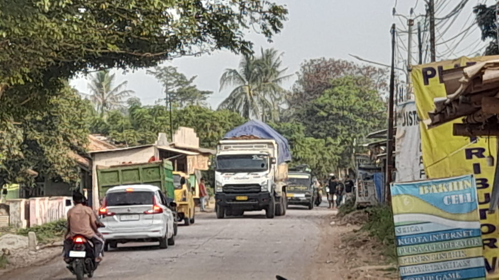 Sudah Disegel, Aktivitas Kupasan Tanah di Kecamatan Kronjo Beroperasi Lagi