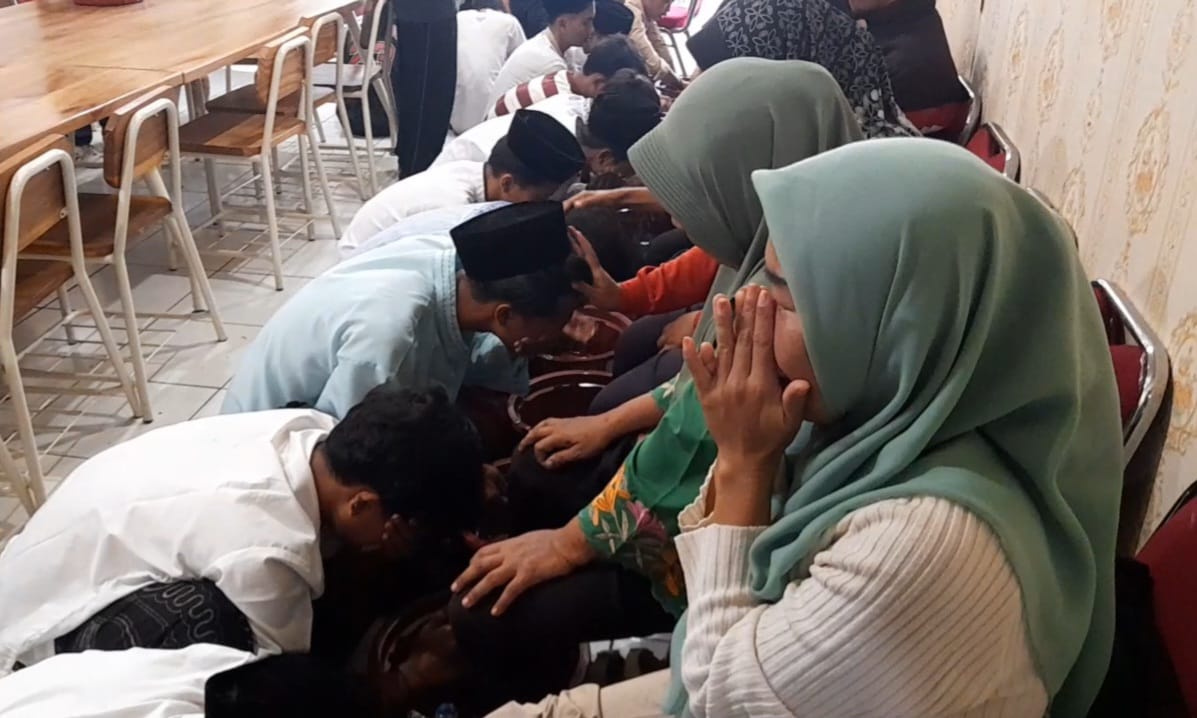 Tangis Haru Pecah saat Proses Pemulangan Terduga Pelaku yang Hendak Tawuran ke Orang Tuanya