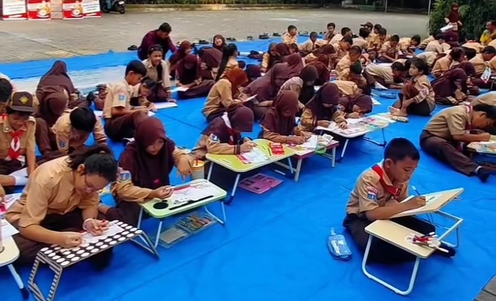 WOW Spageti Gelar Lomba Mewarnai di SDN Karawaci 6