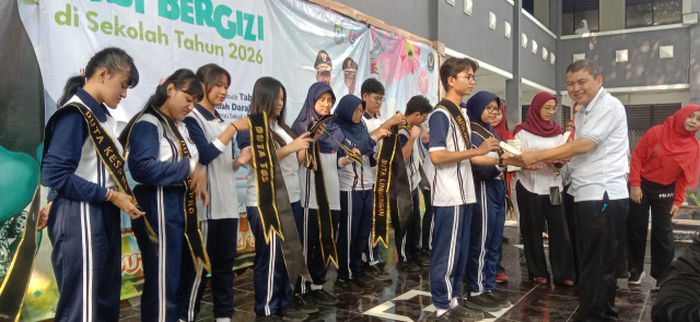 SMAN 2 Kota Tangerang  Gerakan Makan Bergizi