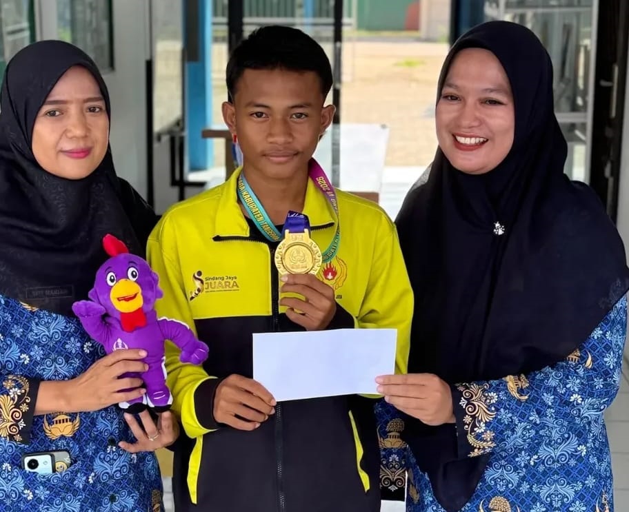Wahyu Ferdiansyah Siswa SMPN Sindang Jaya Raih Emas PORKAB