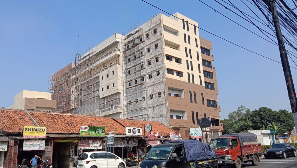 Sudah Disegel, Proyek Tetap Jalan, Dewan Akan Panggil Pemilik Bangunan 7 Lantai di Cipondoh