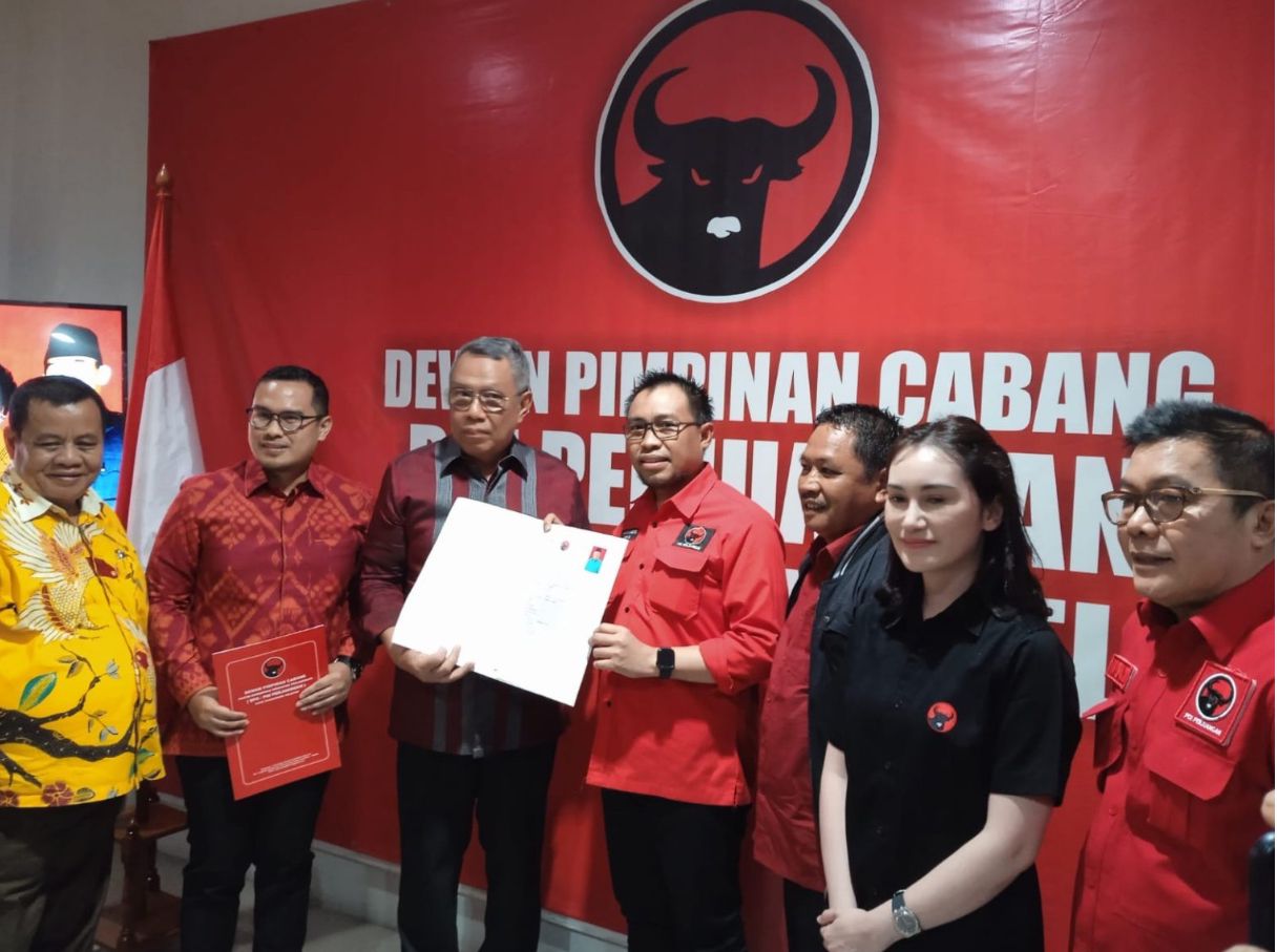 Ben - Pilar Kembalikan Formulir Pendaftaran ke DPC PDIP Kota Tangsel