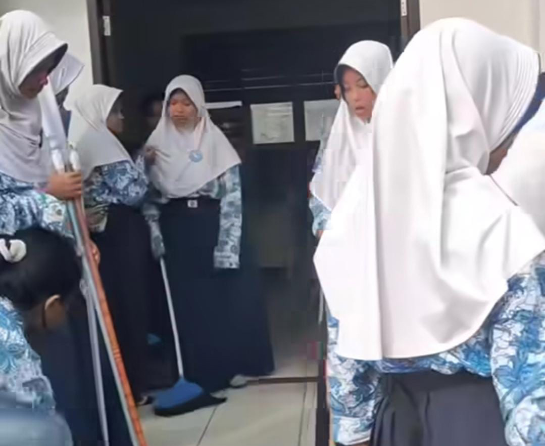 SMPN 2 Pagedangan Perkuat Komitmen Menuju Adiwiyata Mandiri