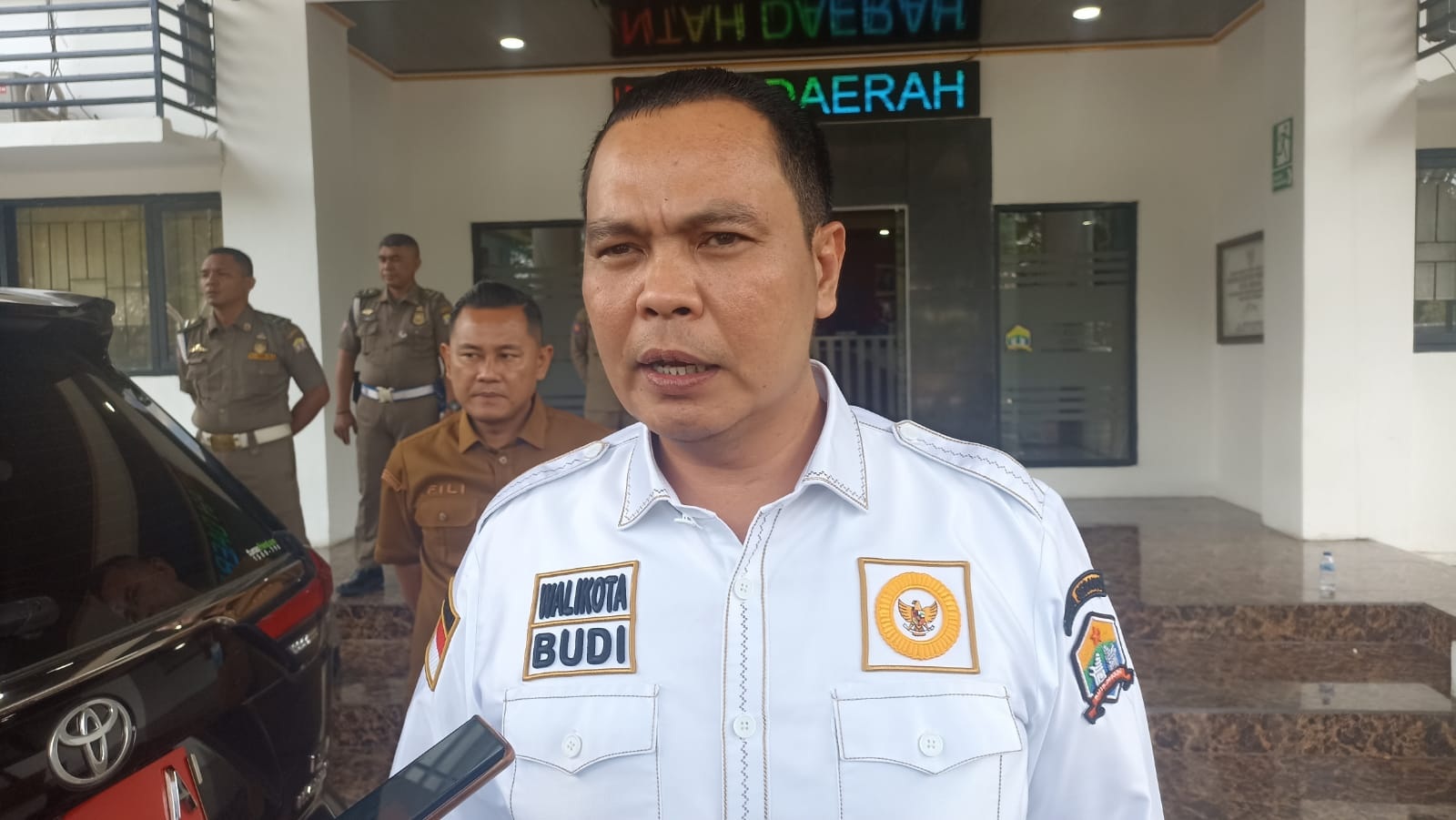 Anggaran Seragam Gratis Dipangkas Drastis