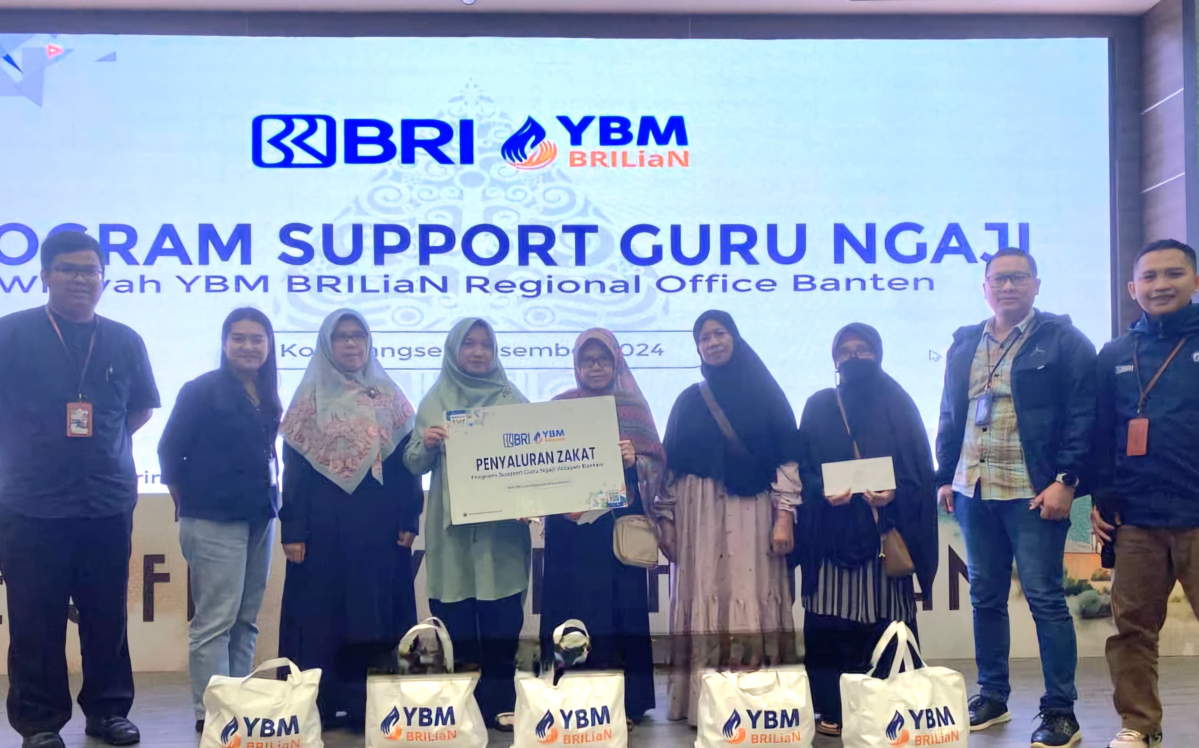 BRI Regional Jakarta 3 dan YBM BRILiaN Regional Office Banten Beri Bantuan Guru Ngaji