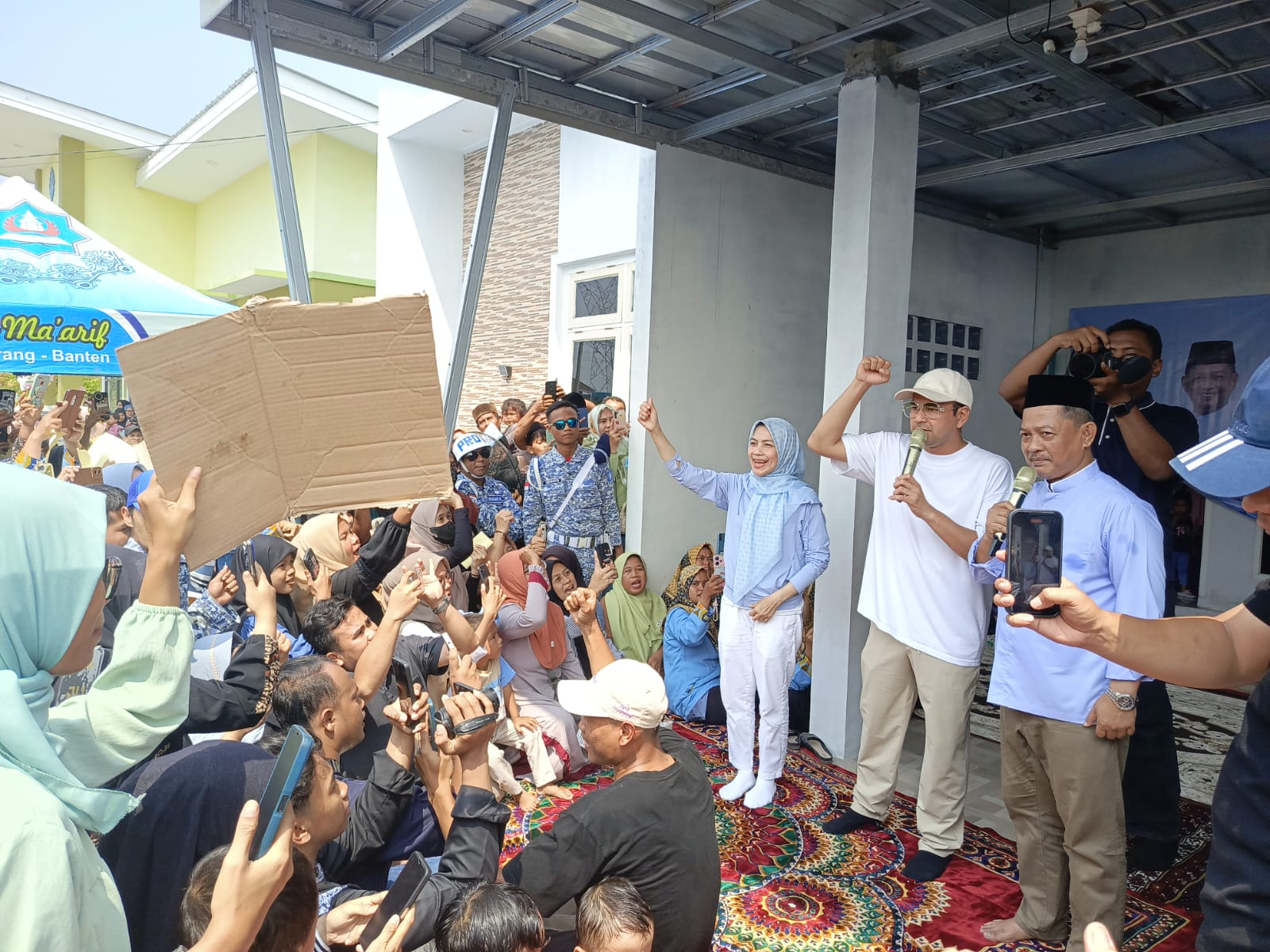 Kunjungi Tiga Lokasi, Zakiyah-Najib Sapa Warga Bersama Raffi Ahmad