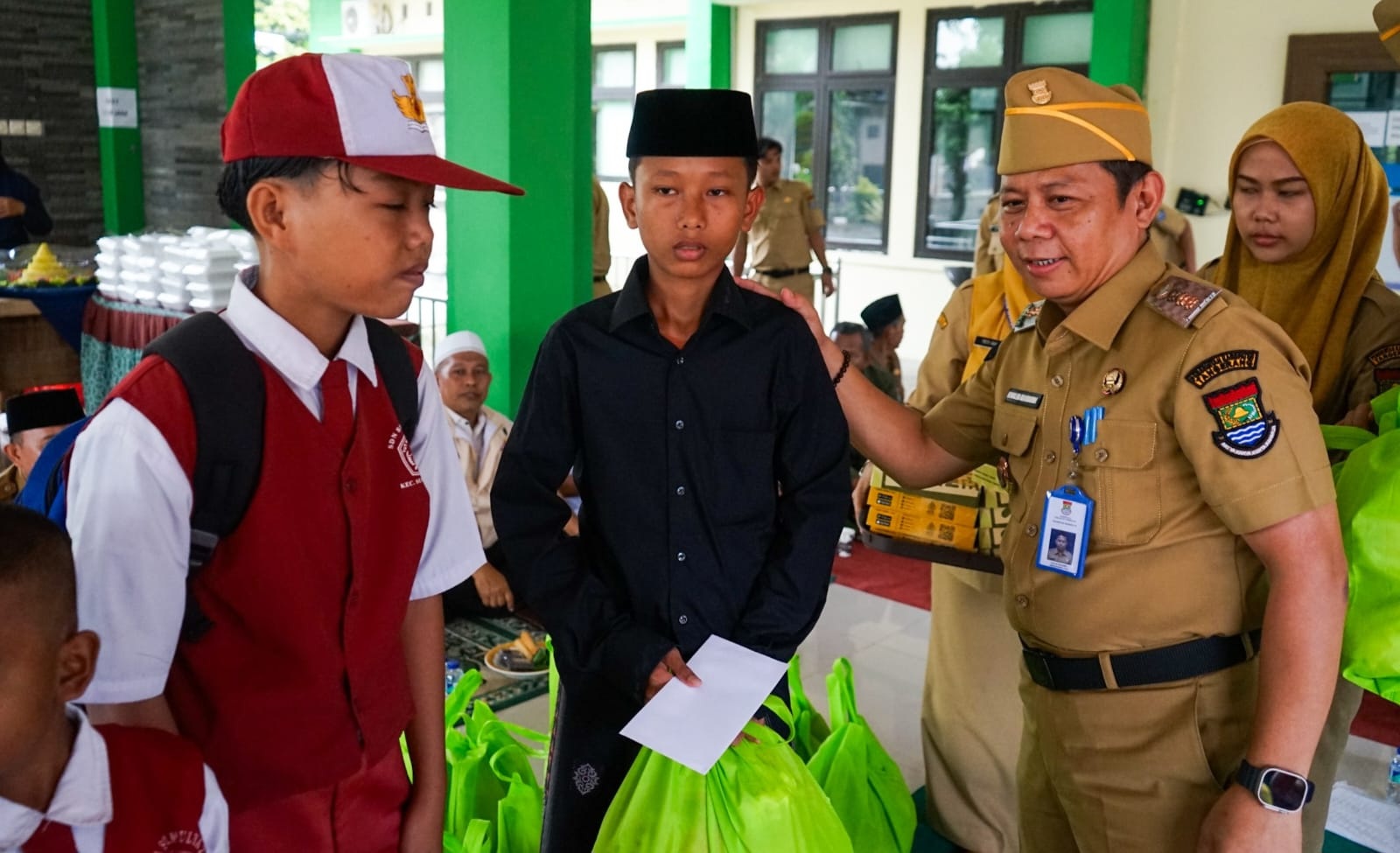 Gelar Pasar Murah Rayakan HUT ke-19