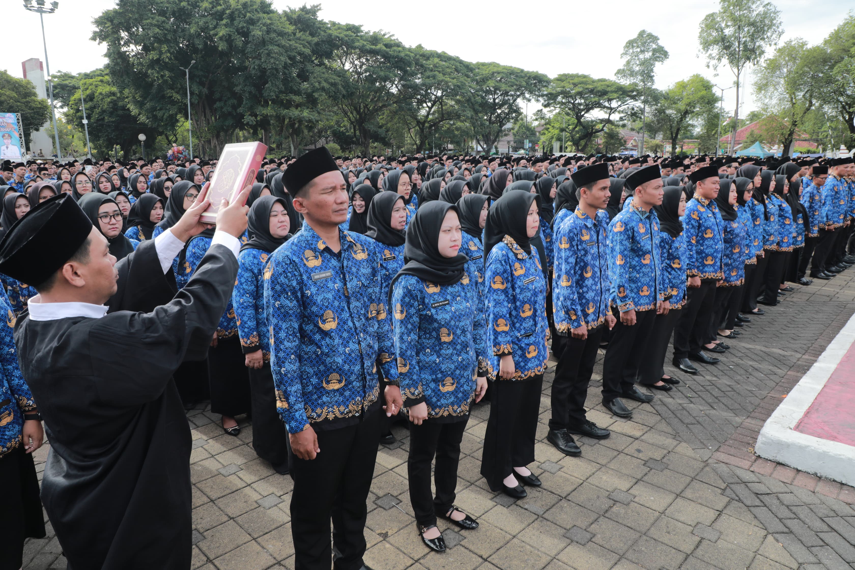 Tak Lagi Digaji Pemkot, Guru PPPK Tetap Mengajar 