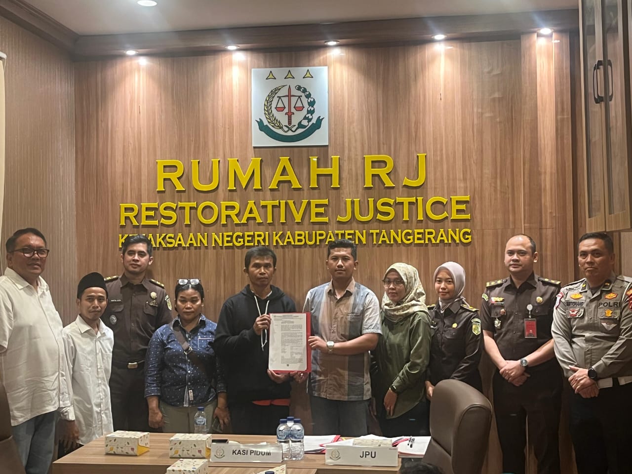 Kejari Kabupaten Tangerang Hentikan Penuntutan Laka Lantas lewat Restorative Justice