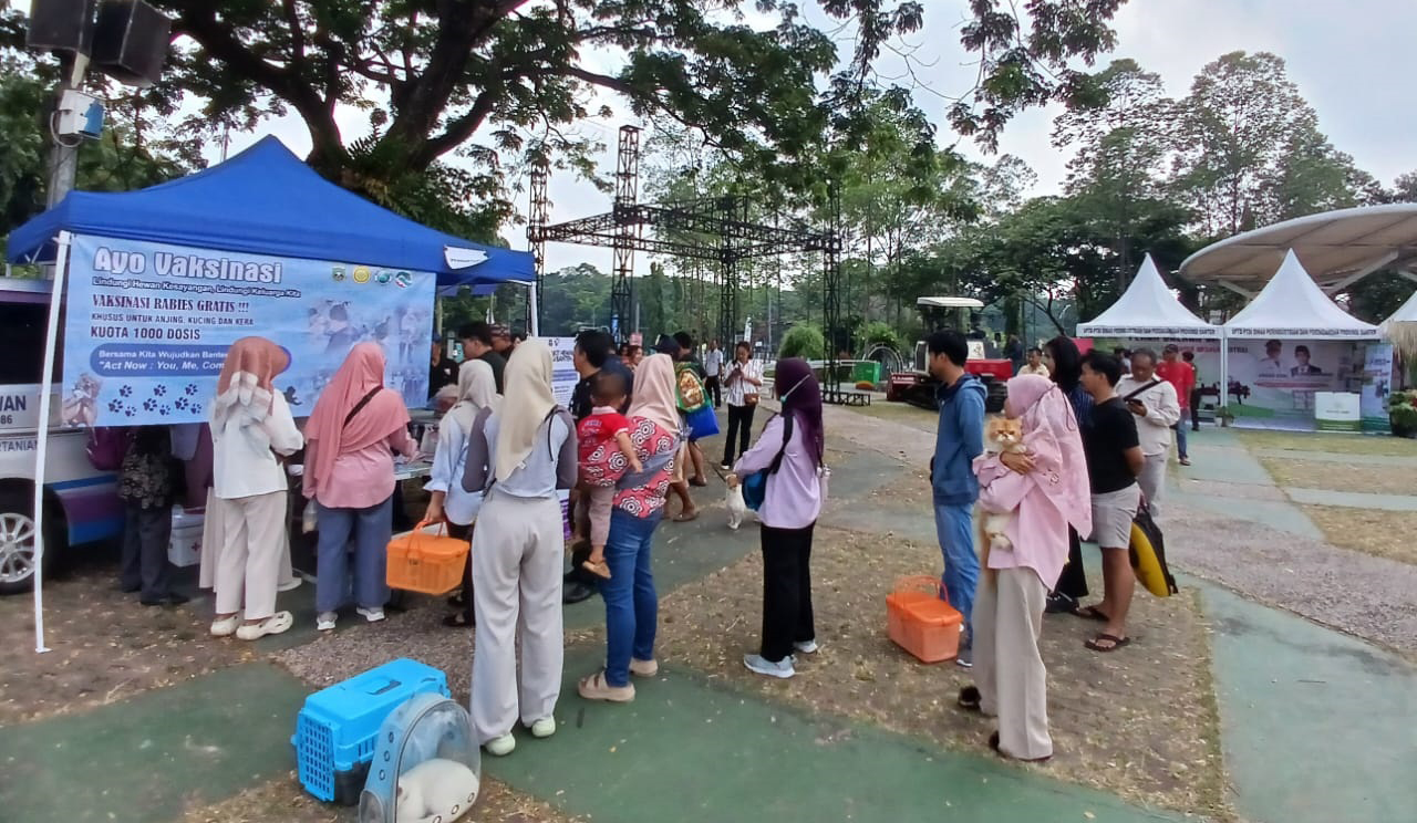 Waspada Rabies, Distan Vaksinasi Ribuan Hewan Peliharaan