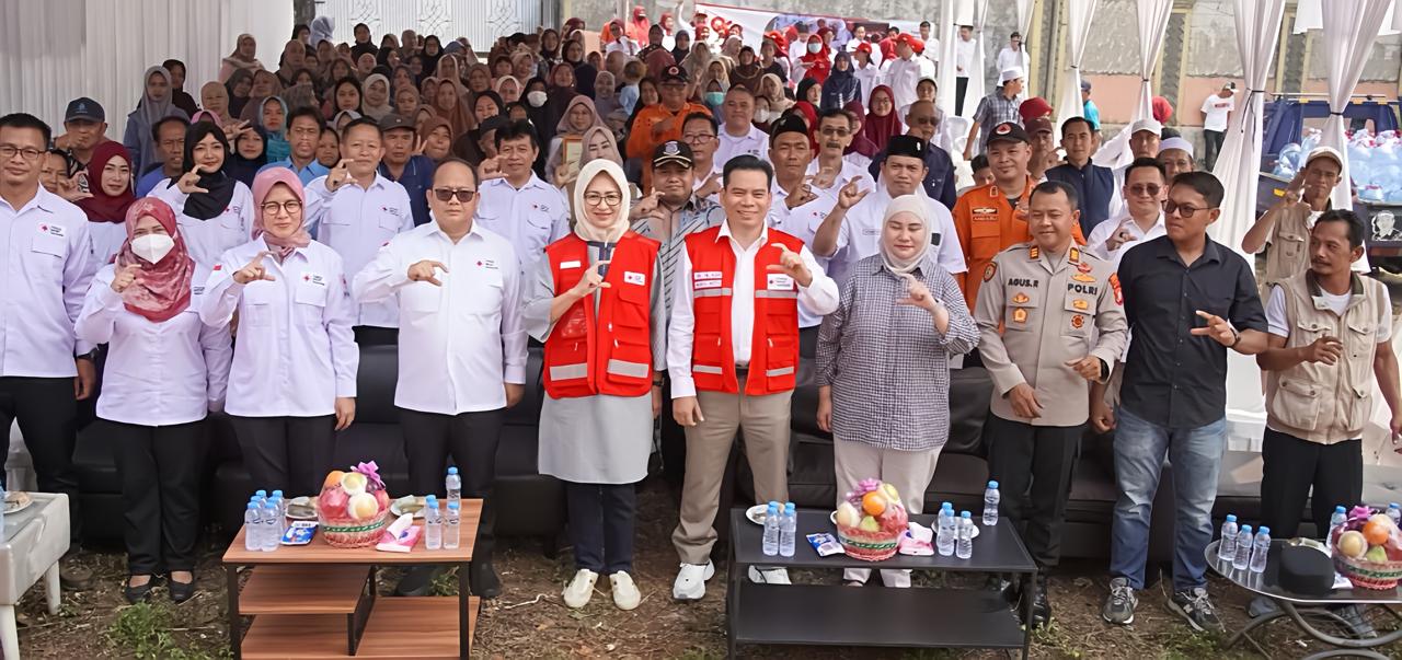 Momentum HUT ke-81, PMI Tangsel Kirim 16.000 Liter Air Bersih ke Wilayah Terdampak Kekeringan