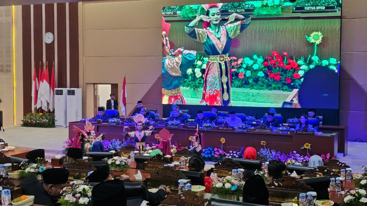 Tokoh Pendiri Hadiri Paripurna HUT Ke-17 Tangsel