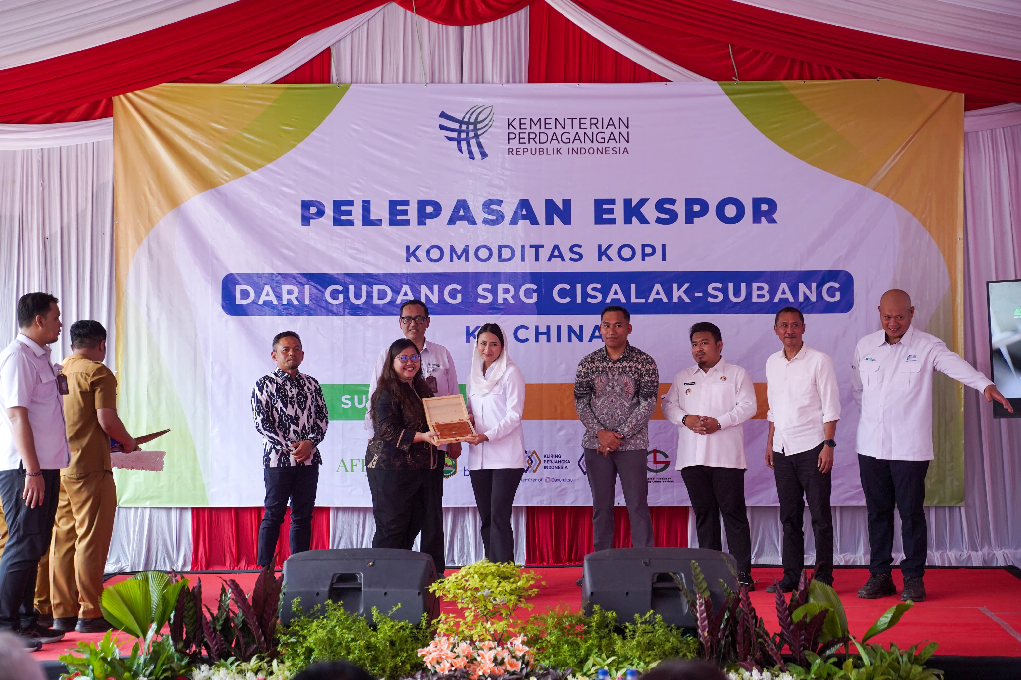 bank bjb Jadi Motor Penggerak Komoditas Daerah: 54 Ton Kopi Subang Ekspor ke Tiongkok