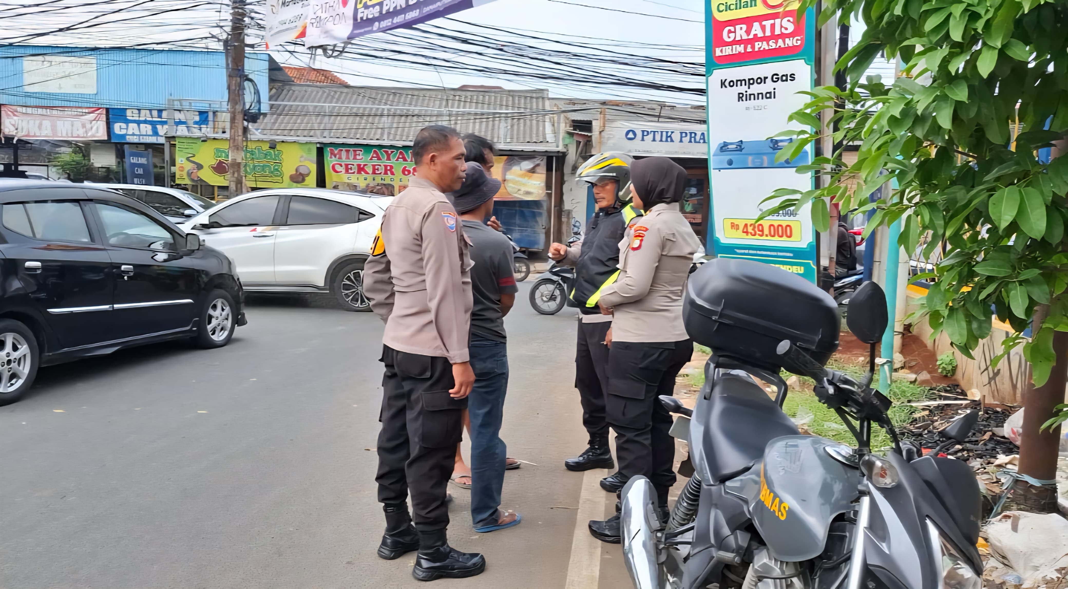 Kerap Resahkan Warga, Pak Ogah di Pertigaan Bukit Cireundeu Dibubarkan Polisi