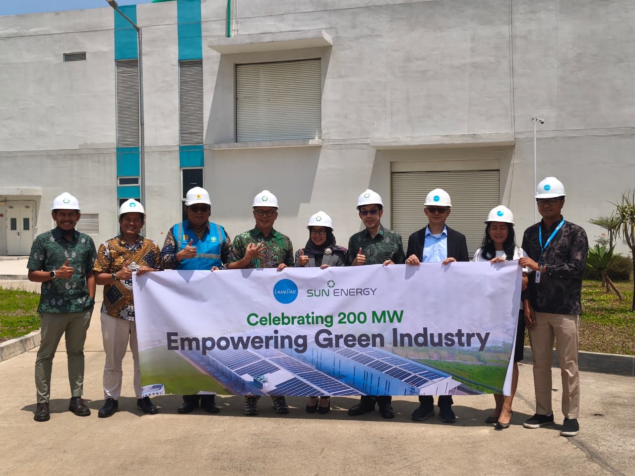 Kapasitas Capai 200 MW, Sun Energy Pasang 300 Lebih Proyek PLTS Atap