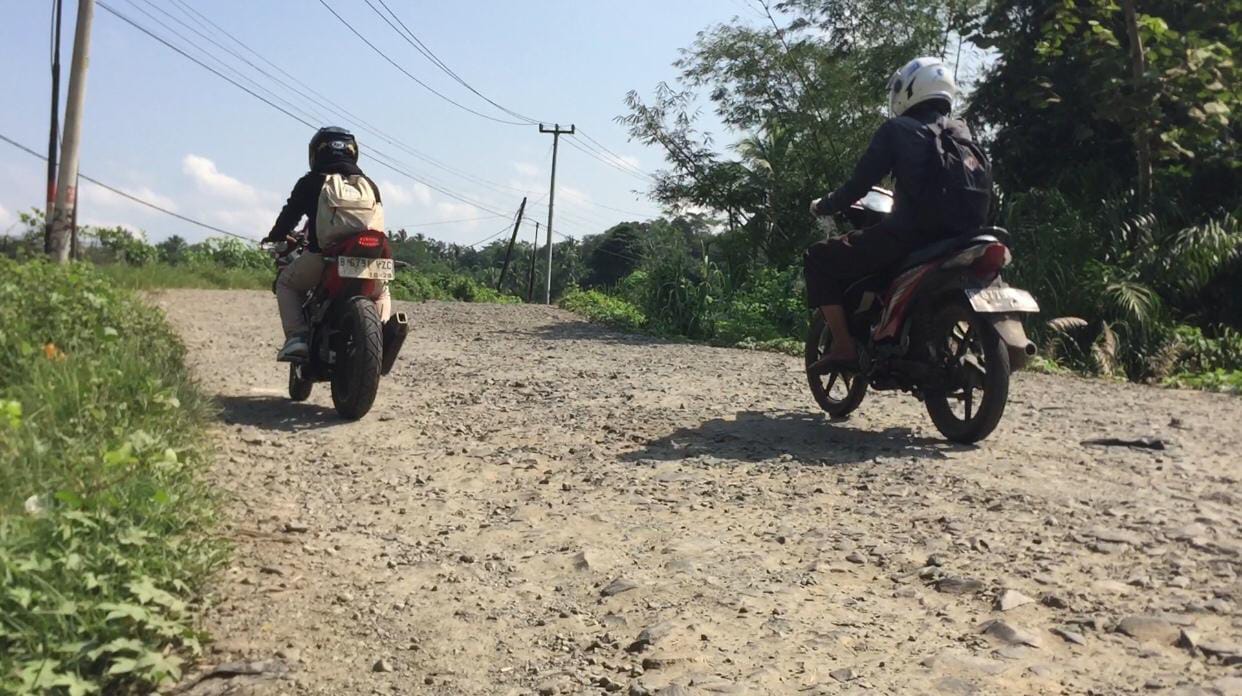 Jalan Rusak Di Lebak Dikeluhkan Pemudik 