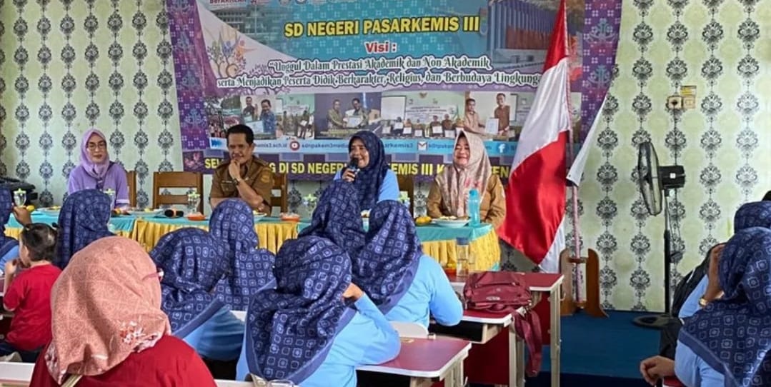 SDN Saga IV ’Belajar’ dengan SDN Pasar Kemis III