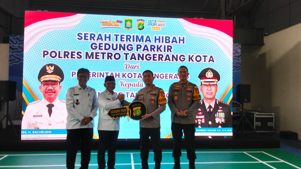 Pemberian Hibah Gedung Parkir Wujud Kolaborasi