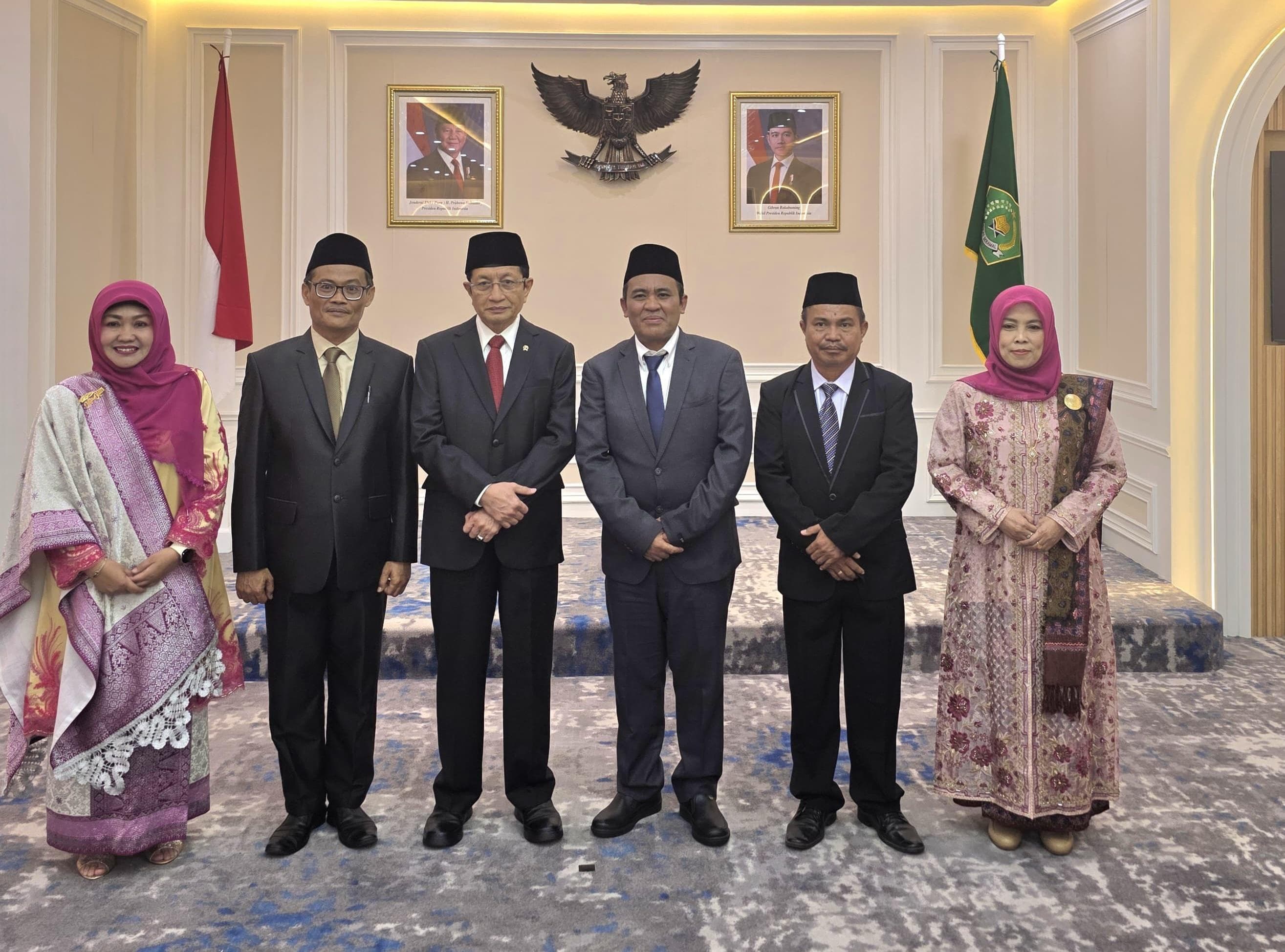 Mohamad Ishom Jadi Rektor UIN SMH Banten
