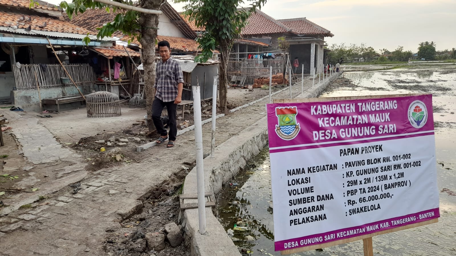 Jalan Rusak di Kampung Gunung Sari Dibangun Pakai Anggaran Banprov