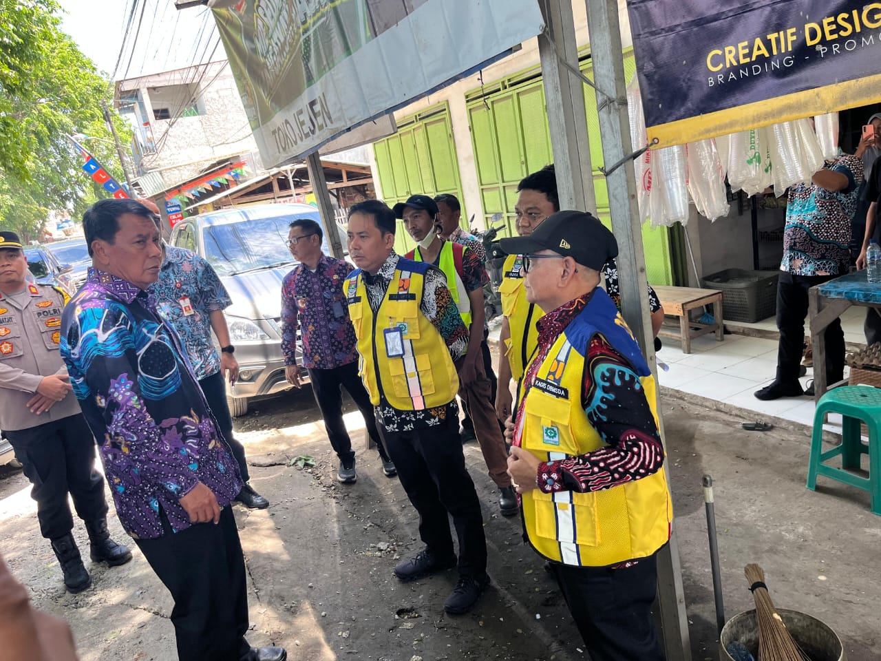 Tinjau Progres Pembangunan Jalan di Kecamatan Pakuhaji, Bupati Maesyal: Perbaikan Terus Dilanjutkan
