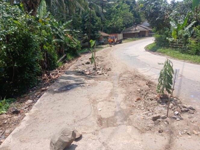 Anggaran Pemeliharaan Dipertanyakan, Jalan Kabupaten Lebak Banyak Berlubang