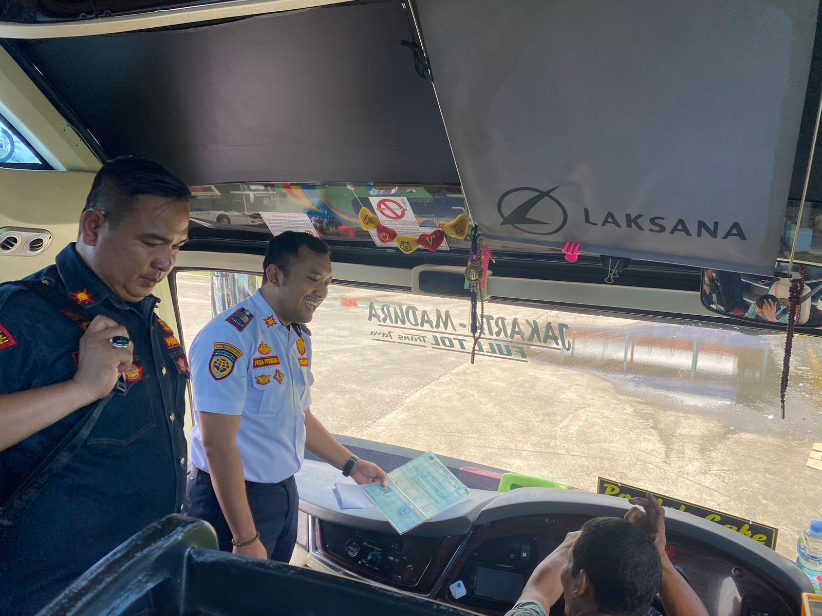 Pastikan Bus Layak Jalan, Dishub Tangsel Lakukan Ramp Check 