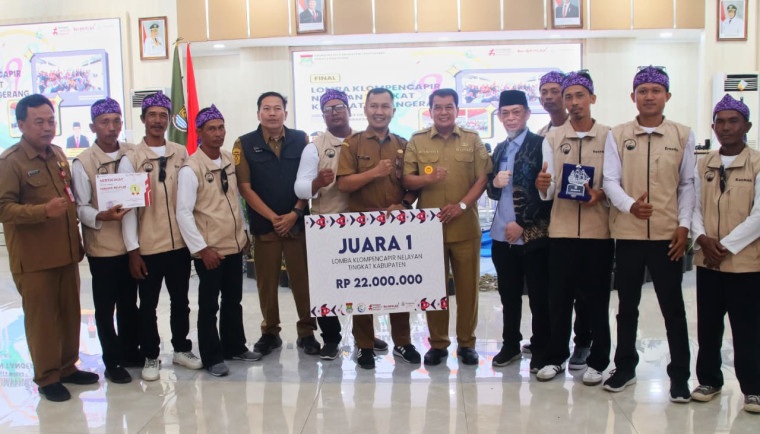 Nelayan Kronjo Juara 1 Lomba Klompencapir