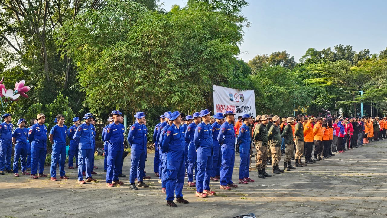 Forum Potensi Kota Tangsel Gelar Bersih-Bersih Kali Angke