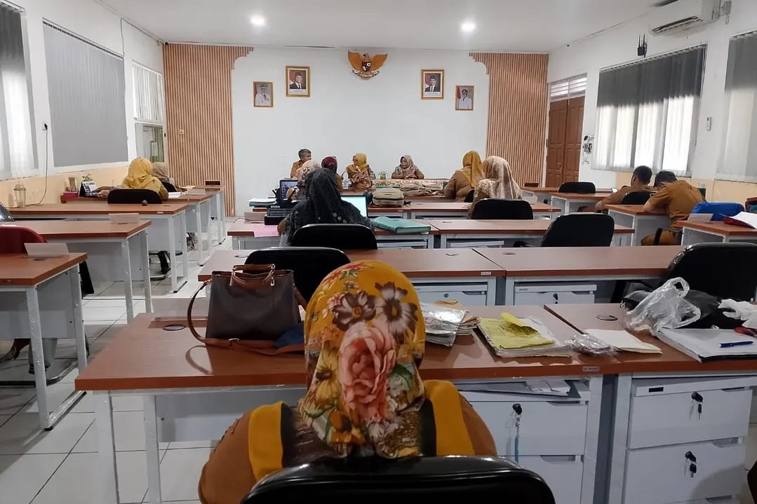 SMPN 1 Teluknaga Rapat Evaluasi untuk Tingkatkan Kualitas Mengajar
