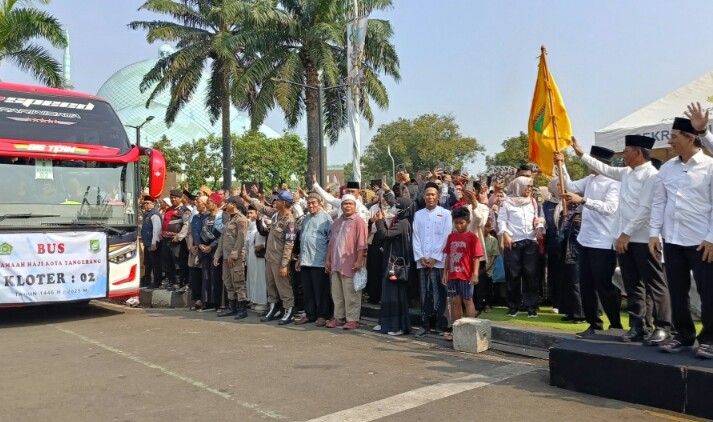 393 Jamaah Calon Haji Kota Tangerang Resmi Dilepas