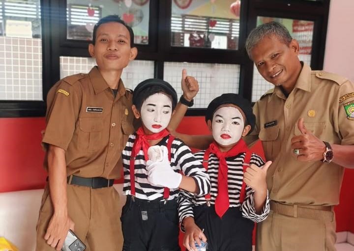 SDN Sukasari 4 Raih Juara 3 Pantomim FLS3N