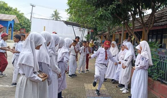SDN Rancabango IV Kenalkan Permainan Tradisional Kepada Siswa 