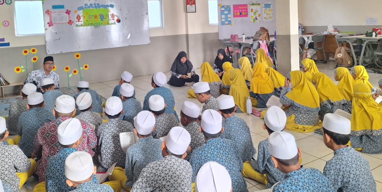 SDI Daarul Huda Jatiuwung Perkuat Pendidikan Qurani
