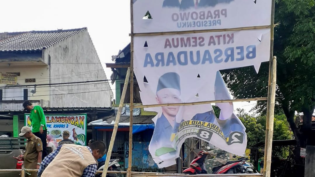 Seorang Caleg Tak Senang, Menduga Balihonya Rusak saat Penertiban