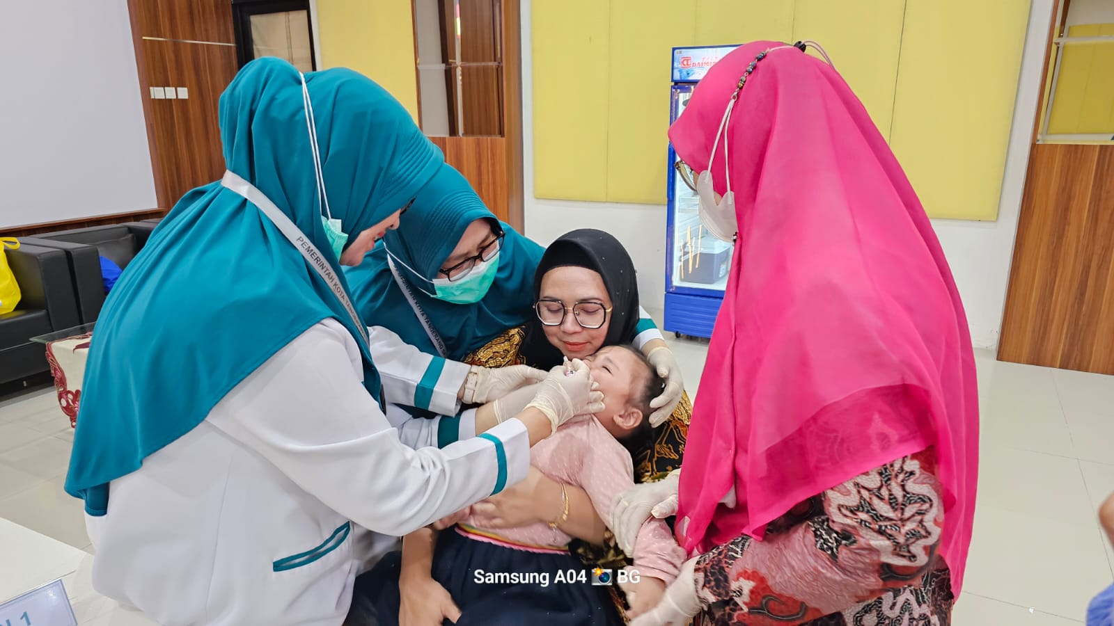 150 Anak Divaksinasi Polio di RSU Kota Tangsel