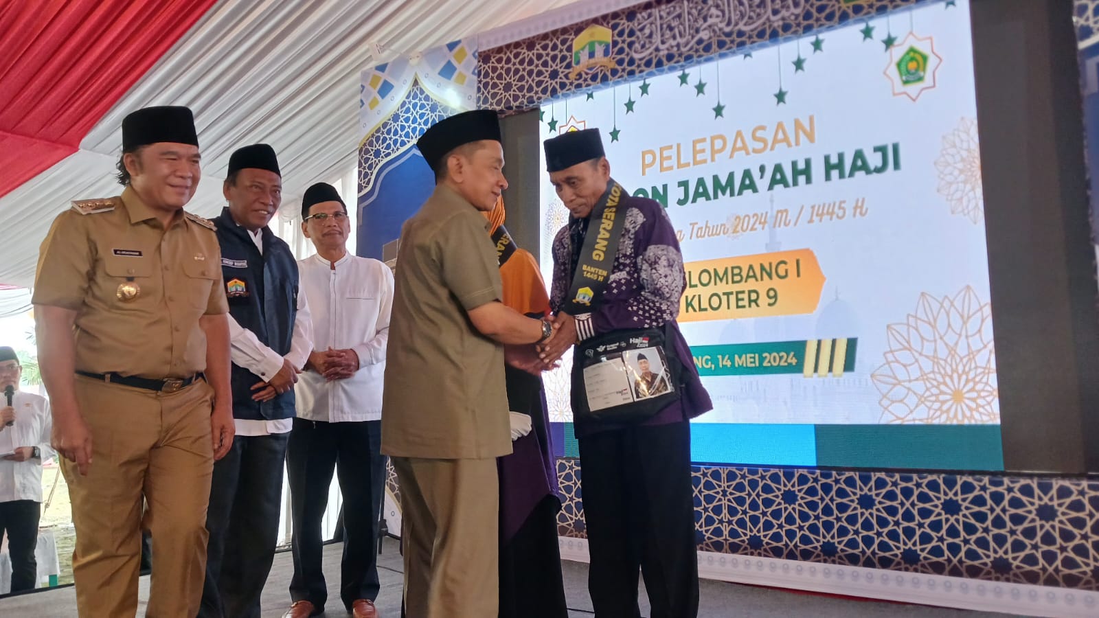  Kota Serang Berangkatkan 440 Jemah Haji 