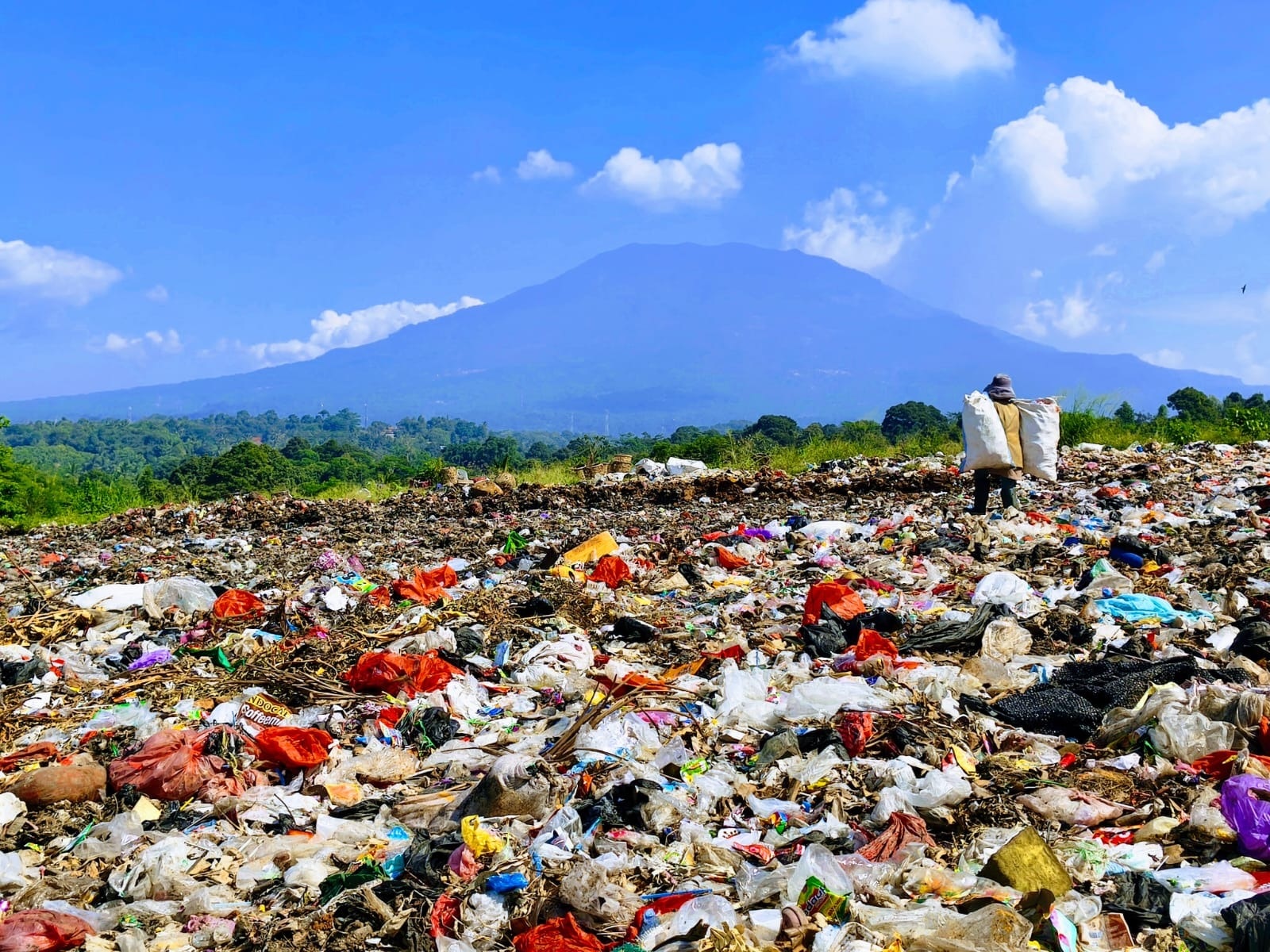 Tangsel Bayar Rp190M Untuk Biaya Buang Sampah ke Pandeglang