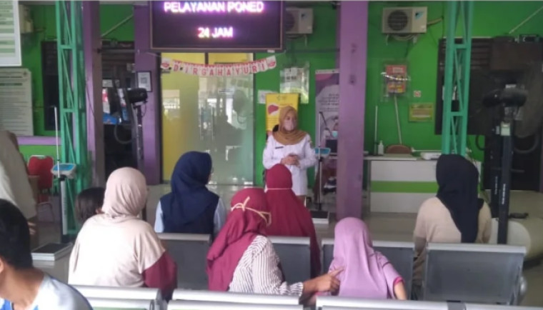 Gelar Kampanye di Ruang Tunggu Puskesmas