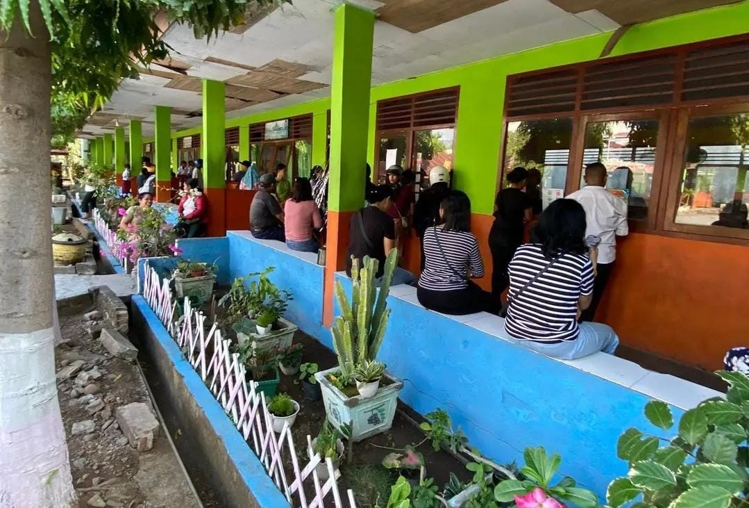 Hari Pertama, Orang Tua Penuhi SDN Ciangir I