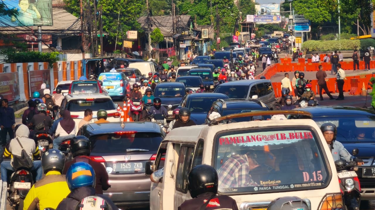 Penyangga DKI Diminta Bangun Kantong Parkir