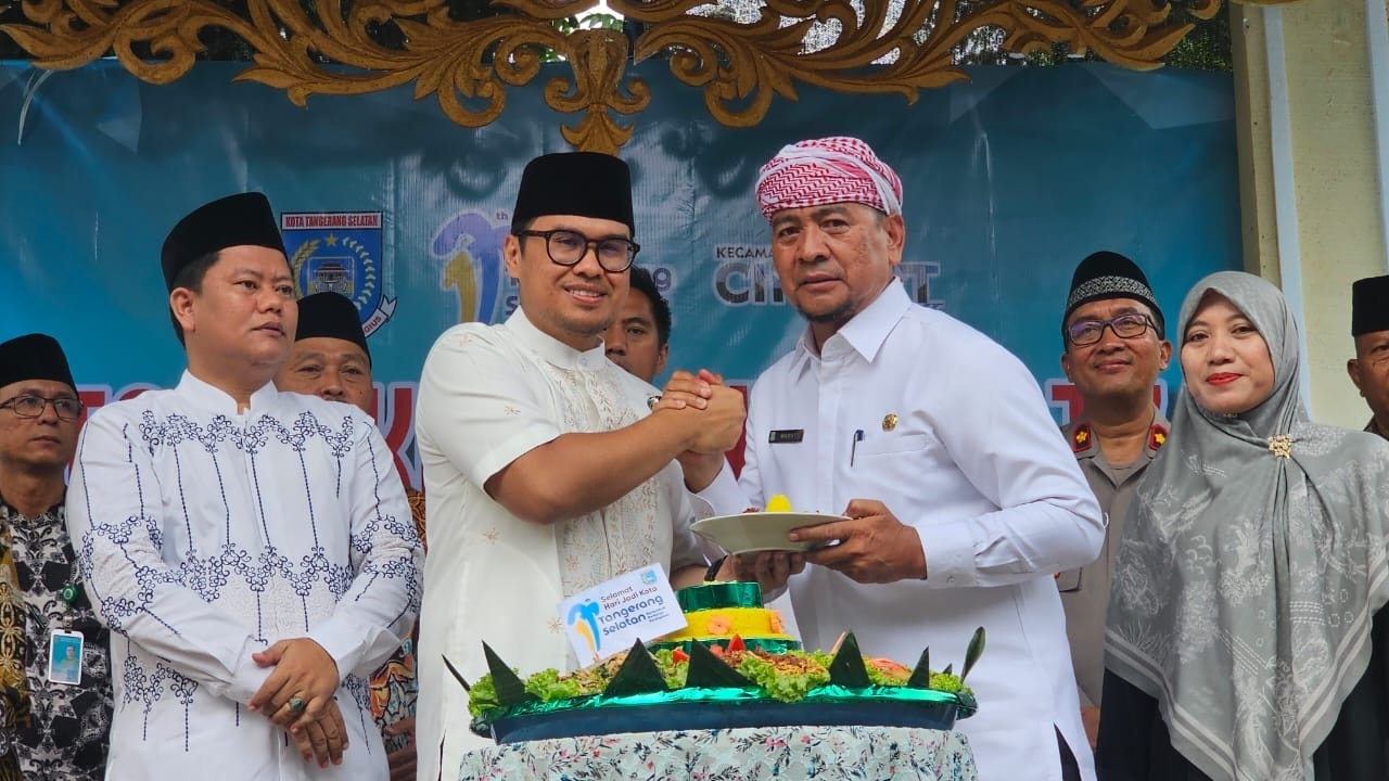 Warga Ciputat Hadiri Tasyakuran HUT ke-17 Tangsel