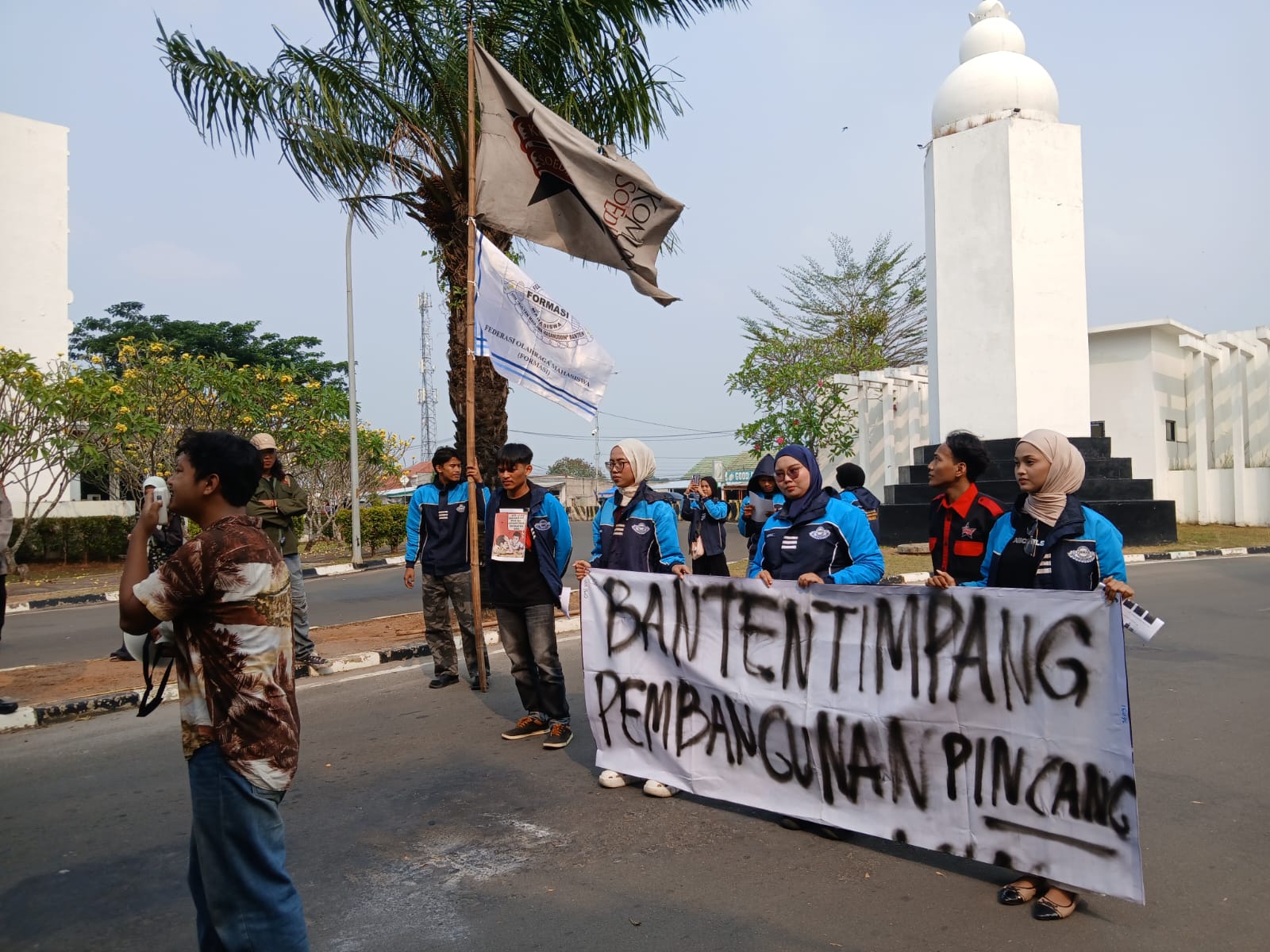 Mahasiswa Tuding Pembangunan Banten Cuma Jadi Bancakan Proyek
