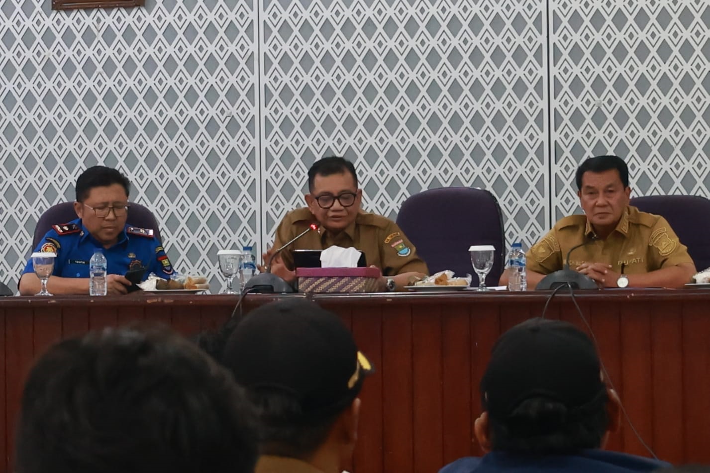Normalisasi dan Tandon Air Jadi Solusi, Bupati Pimpin Rapat Penanganan Banjir Kadu Jaya Curug
