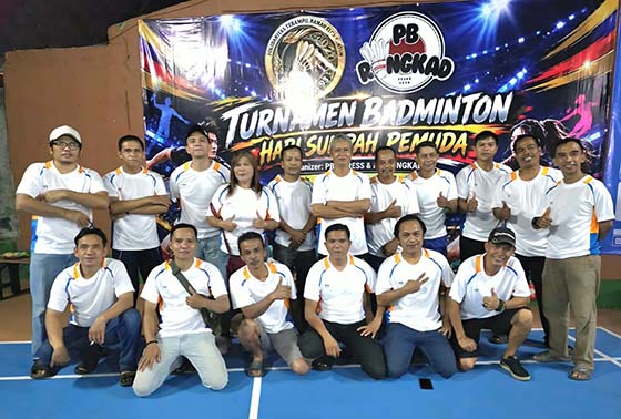 PB Stress-Rungkad Satukan Pecinta Badminton